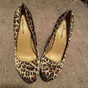 Women’s Size 5.5 Mascotte Leapord Animal Print 5” High Stiletto Heels